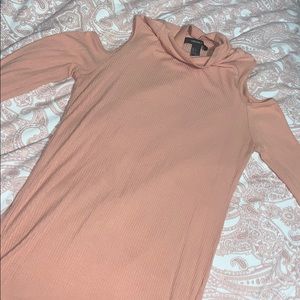 Open shoulder long sleeve